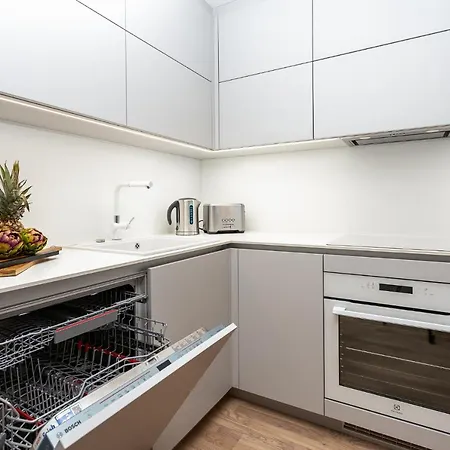 Maia Apartament *