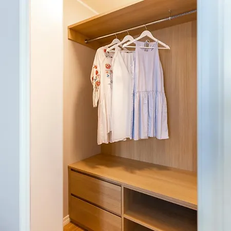 Maia Apartament Parnawa