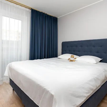 Apartament Maia *